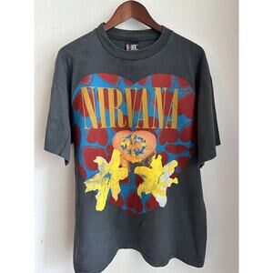 Nirvana Heart Shaped Box Vintage Reprint T-shirt Single Stitch Giant